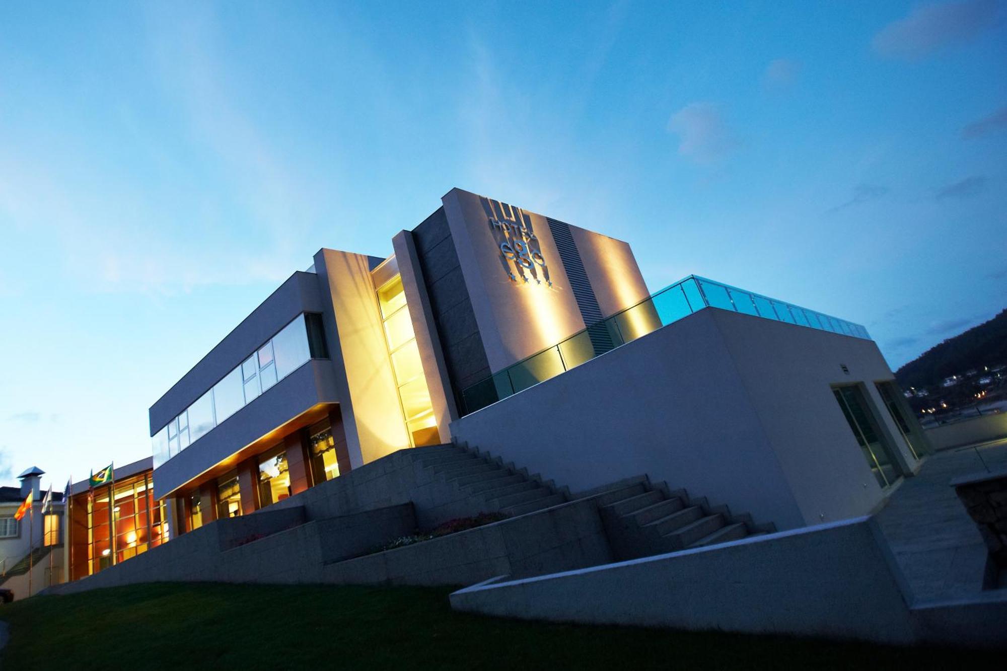 Hotel Ego Viveiro Buitenkant foto